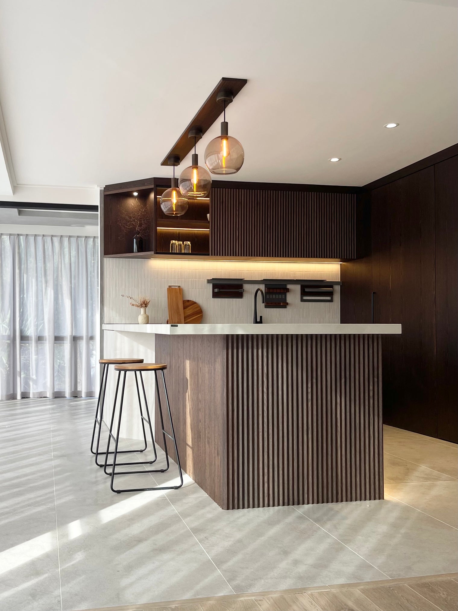 Residential – Feature Panel